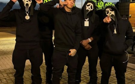 What Your Tracksuit Says About You—Especially If It’s Synaworld