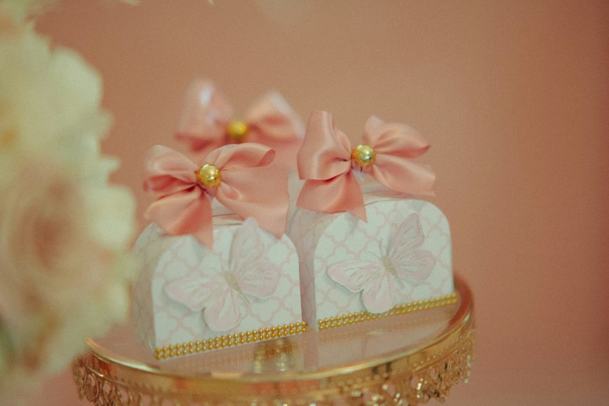 Small Cake Boxes: A Must-Have for Bakers
